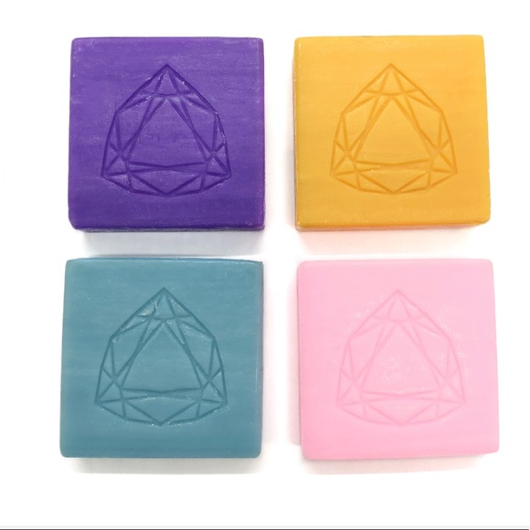 Chloe Emerald 4-Piece Beauty Bar Soap Set - Picture 2 of 6